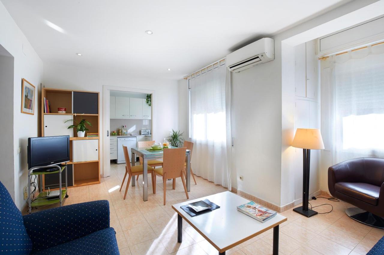 Apartamentos Calvet Barcelone Extérieur photo