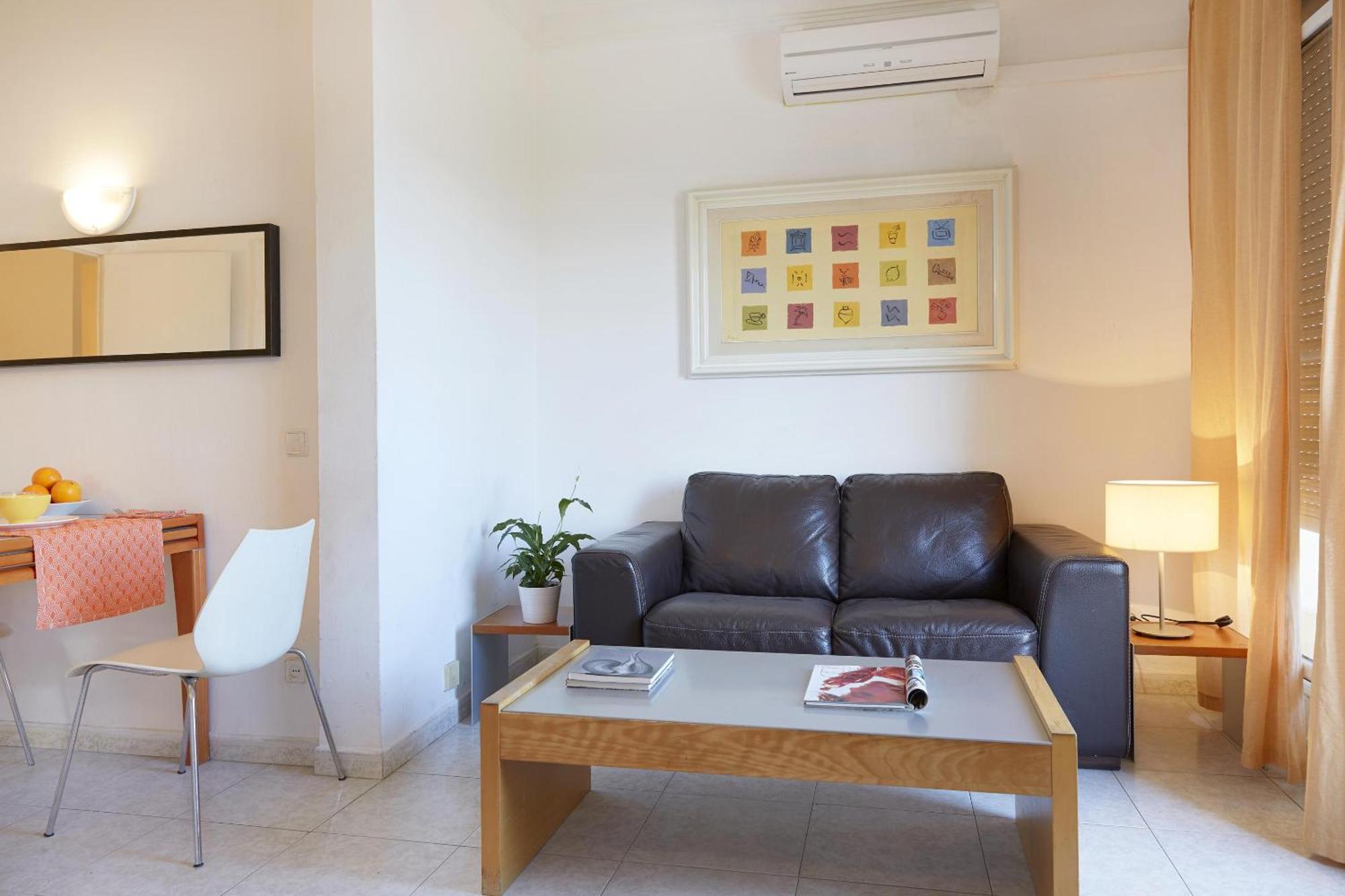 Apartamentos Calvet Barcelone Extérieur photo